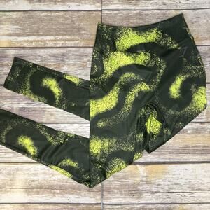 Gymshark Neon Green Camo Scrunch Booty Lift Activewear Leggings Womens Sz S